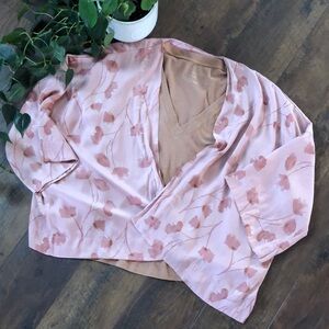 A NEW DAY One Size open front pink short kimono & tan SZ S V neck t shirt